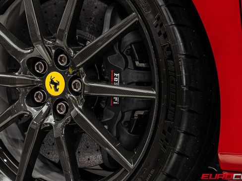 Used 2019 Ferrari 488 Pista Coupe RWD image 29