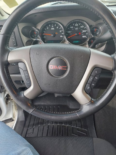 Used 2012 GMC Sierra 2500 SLE w/ SLE Preferred Package AWD/4WD image 28