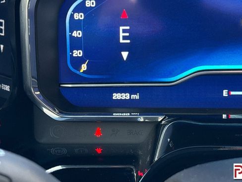 Certified 2025 Chevrolet Silverado 1500 ZR2 w/ Technology Package image 31