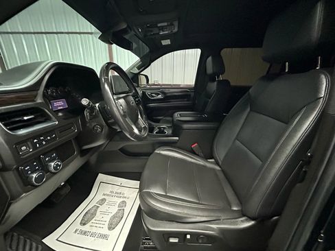 Used 2021 Chevrolet Suburban Z71 w/ Luxury Package image 8