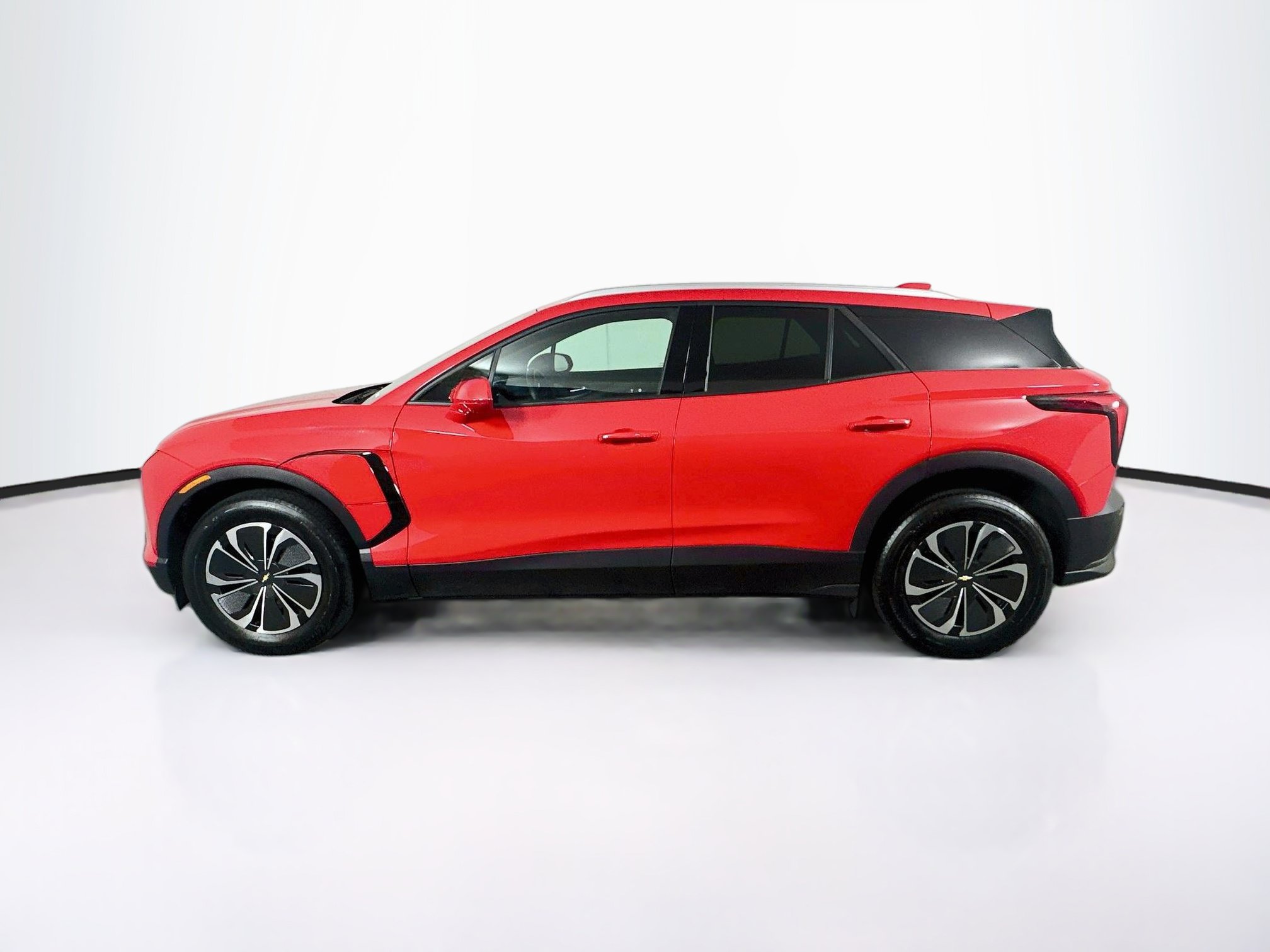 Used 2024 Chevrolet Blazer EV LT AWD/4WD image 4