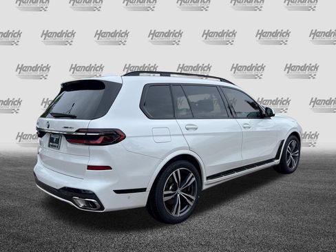 Used 2023 BMW X7 xDrive40i w/ M Sport Package AWD/4WD image 9
