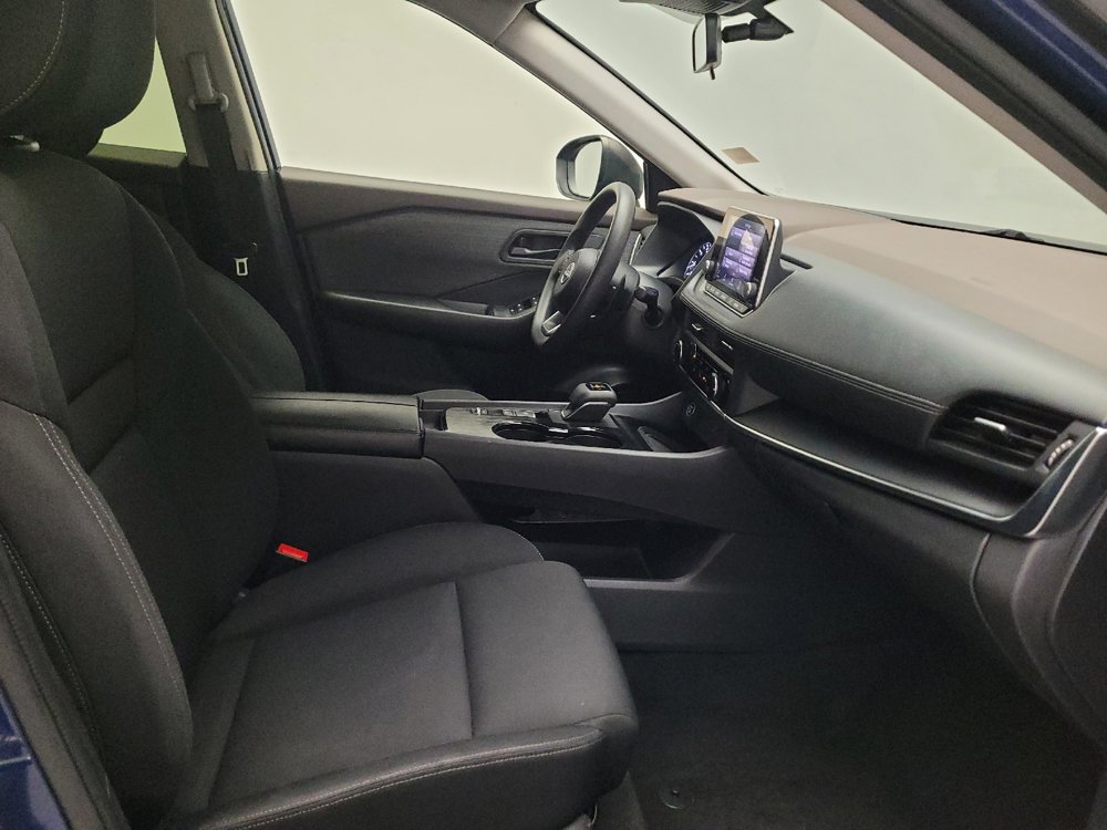 Used 2023 Nissan Rogue S FWD image 21