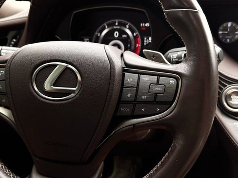 Used 2020 Lexus LS 500 w/ Accessory Package (Z2) RWD image 16