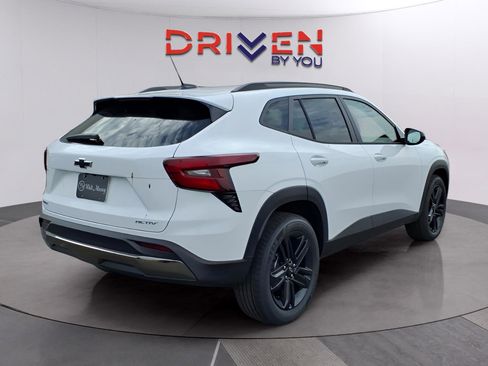 New 2026 Chevrolet Trax ACTIV image 5