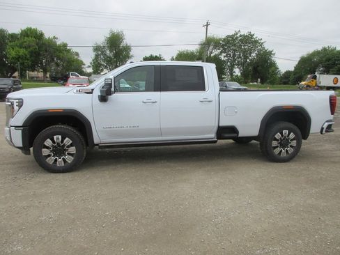 New 2026 GMC Sierra 3500 Denali w/ Denali Reserve Package AWD/4WD image 10