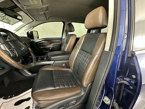 Used 2017 Nissan Titan Platinum Reserve image 15