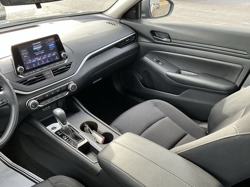 Certified 2025 Nissan Altima 2.5 S image 25