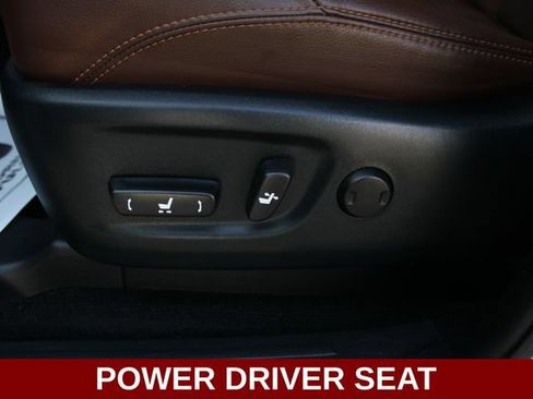 Used 2022 Toyota 4Runner Limited AWD/4WD image 3
