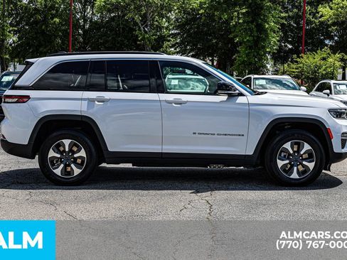Used 2024 Jeep Grand Cherokee Limited 4xe AWD/4WD image 10