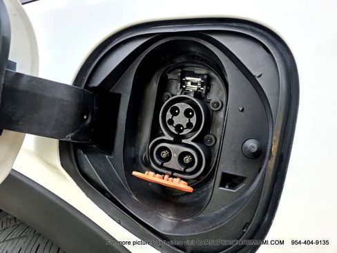 Used 2022 Chevrolet Bolt EUV LT w/ Driver Confidence Package image 62