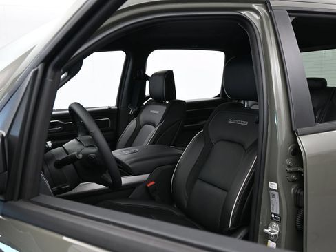Used 2026 RAM 1500 Laramie w/ Night Edition AWD/4WD image 10