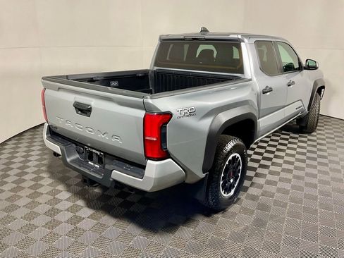 Used 2024 Toyota Tacoma TRD Off-Road image 15