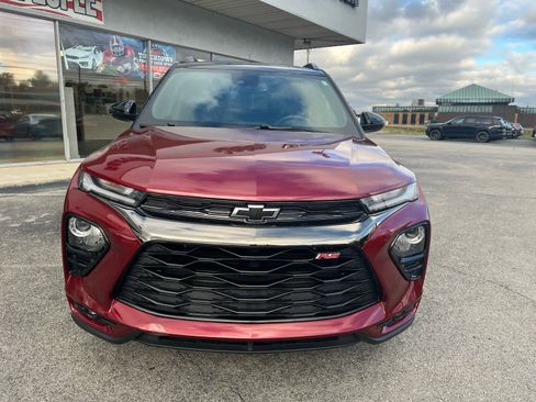 Used 2023 Chevrolet TrailBlazer RS w/ Sun and Liftgate Package image 3