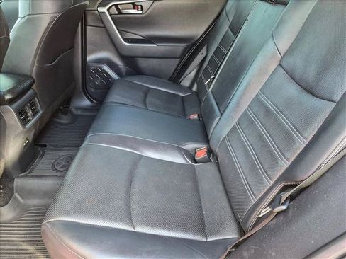 Used 2021 Toyota RAV4 Limited FWD image 17