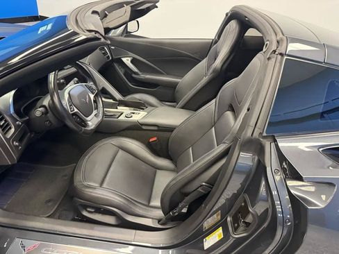 Used 2018 Chevrolet Corvette Stingray Coupe w/ Carbon Flash Badge Package RWD image 16