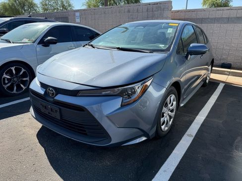 Used 2024 Toyota Corolla LE FWD image 2