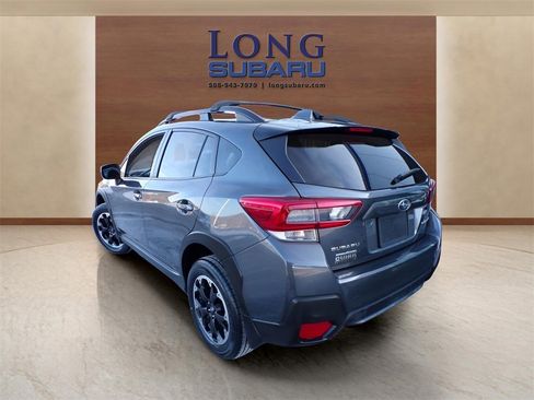 Used 2023 Subaru Crosstrek 2.0i Premium image 11