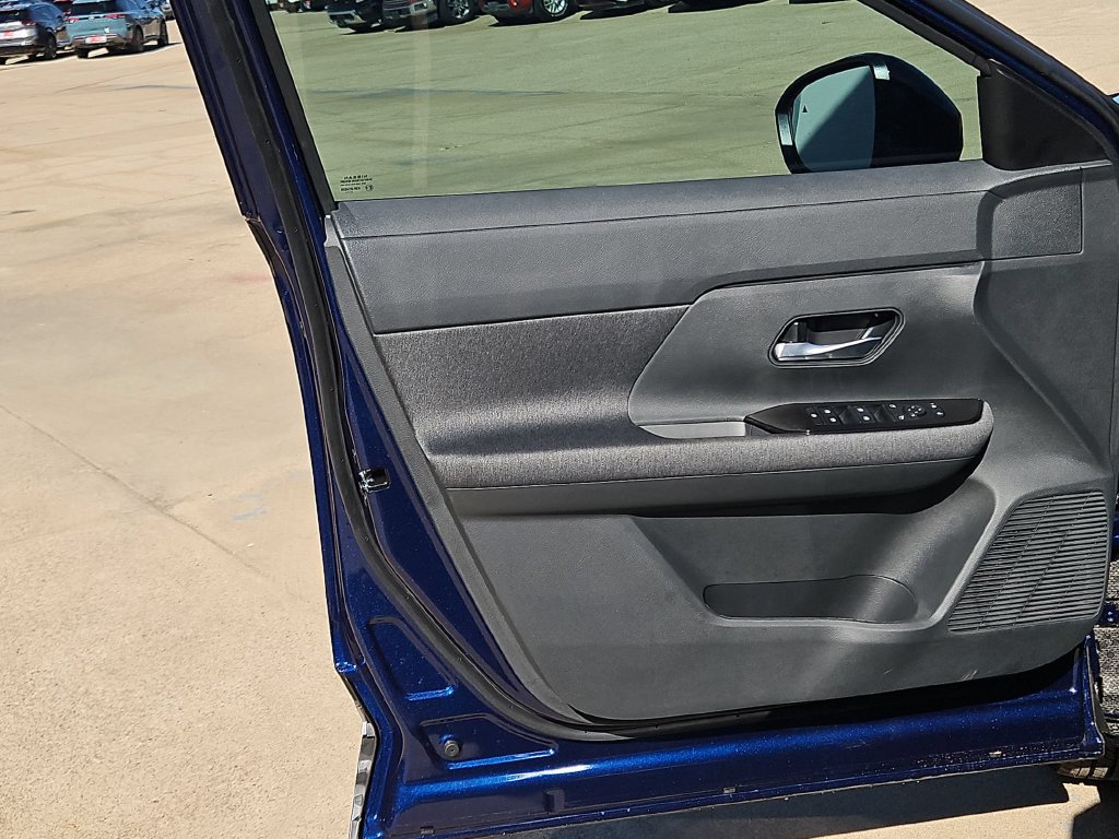 New 2027 Nissan Kicks SV AWD/4WD image 14
