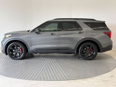 Used 2021 Ford Explorer ST w/ Equipment Group 401A AWD/4WD image 2