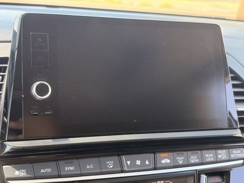 Used 2025 Honda Odyssey EX-L image 21