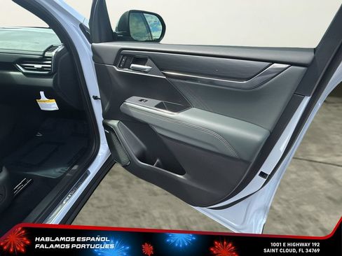New 2026 GMC Acadia AT4 w/ Luxury Package AWD/4WD image 37