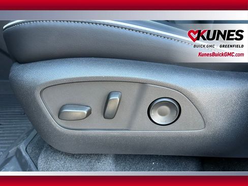 New 2026 Buick Enclave Sport Touring w/ LPO, Floor Liner Package image 29