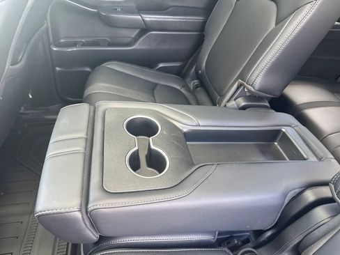 Used 2023 Honda Pilot Touring image 37