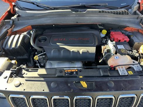 Used 2020 Jeep Renegade Sport w/ Sport Appearance Group image 31