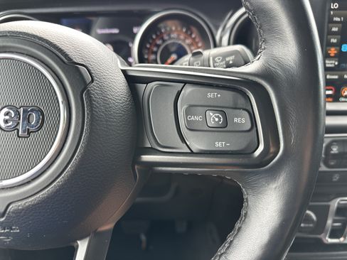 Used 2021 Jeep Wrangler Unlimited Sport AWD/4WD image 19