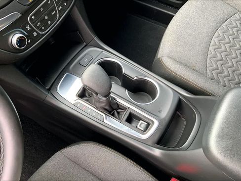 Used 2024 Chevrolet Equinox LT FWD image 14