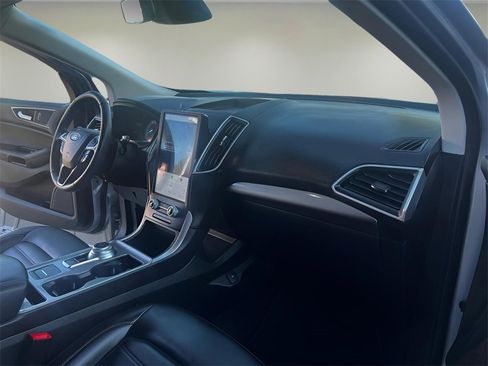 Used 2023 Ford Edge SEL image 32