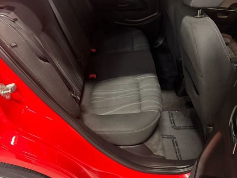 Used 2019 Chevrolet Sonic LT FWD image 10