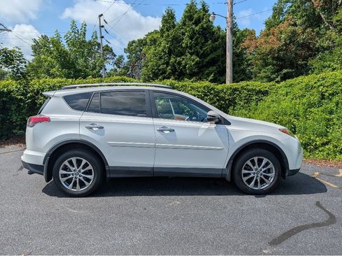Used 2017 Toyota RAV4 Limited w/ Protection Package AWD/4WD image 4