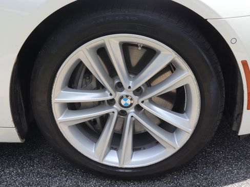 Used 2018 BMW 750i RWD image 39