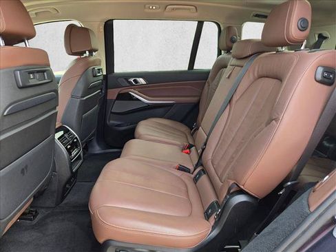 Used 2020 BMW X7 xDrive40i w/ Premium Package AWD/4WD image 18