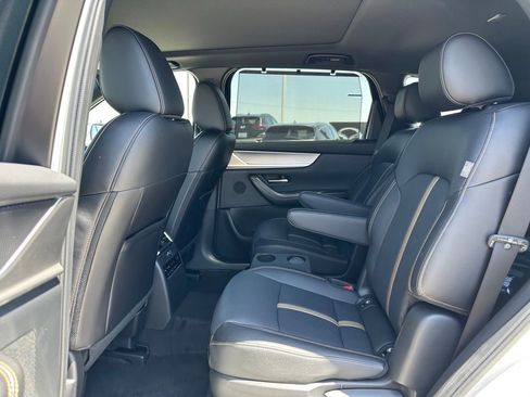 New 2025 MAZDA CX-90 Plug-In Hybrid w/ Premium Plus image 24