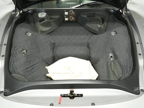 Used 2005 Porsche Carrera GT image 25