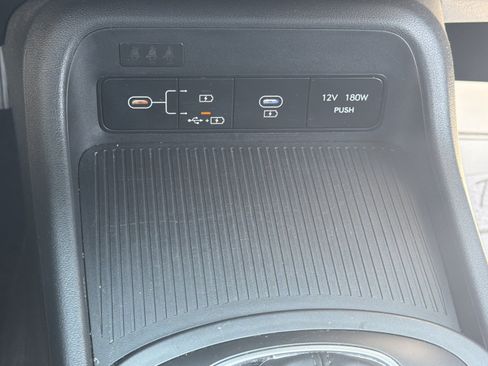 Certified 2025 Hyundai Kona SEL FWD image 13