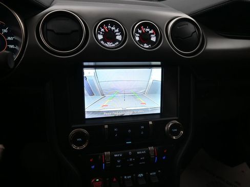 Used 2022 Ford Mustang Shelby GT500 w/ Technology Package RWD image 17