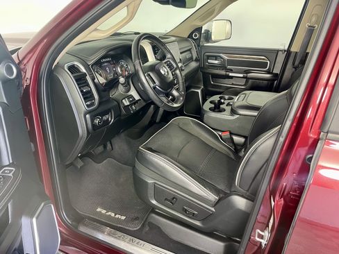 Used 2019 RAM 3500 Laramie AWD/4WD image 9