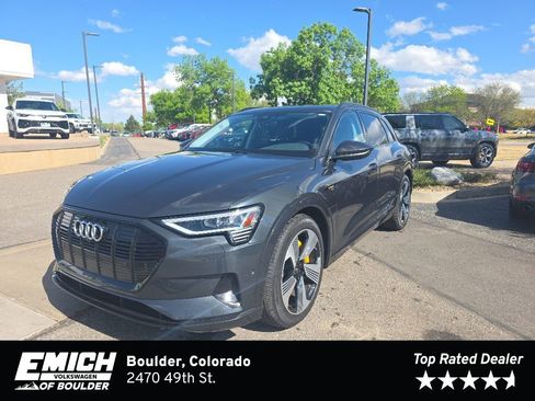 Used 2023 Audi e-tron Premium Plus w/ Premium Plus Package AWD/4WD image 1