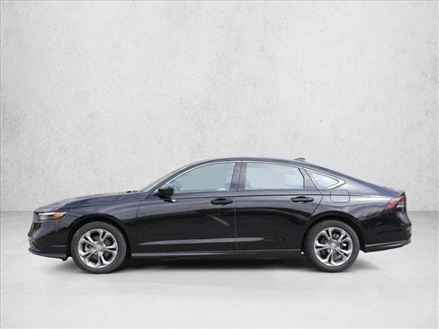 Used 2023 Honda Accord EX image 8