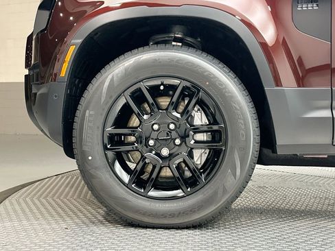 New 2026 Land Rover Defender 130 S image 5
