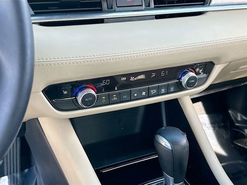 Used 2018 MAZDA MAZDA6 Touring image 16