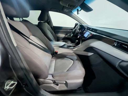 Used 2020 Toyota Camry LE w/ Protection Package (Q2) FWD image 19