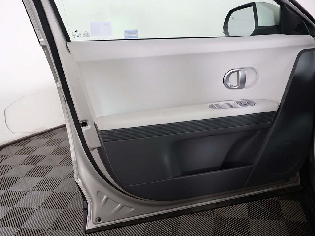 Used 2024 Hyundai Ioniq 5 SEL AWD/4WD image 23