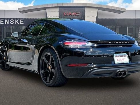 Used 2021 Porsche 718 Cayman RWD image 11