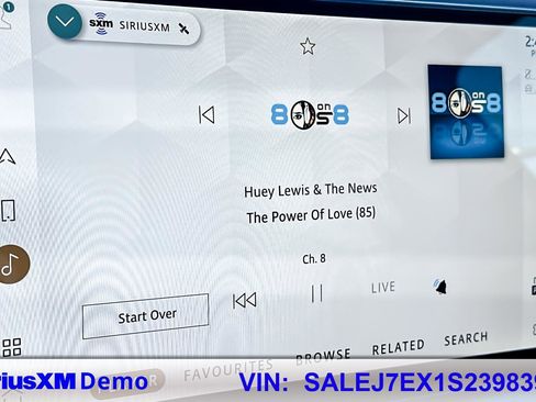 Used 2025 Land Rover Defender 110 S image 28