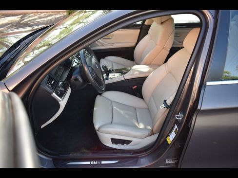 Used 2012 BMW 528i Sedan RWD image 16